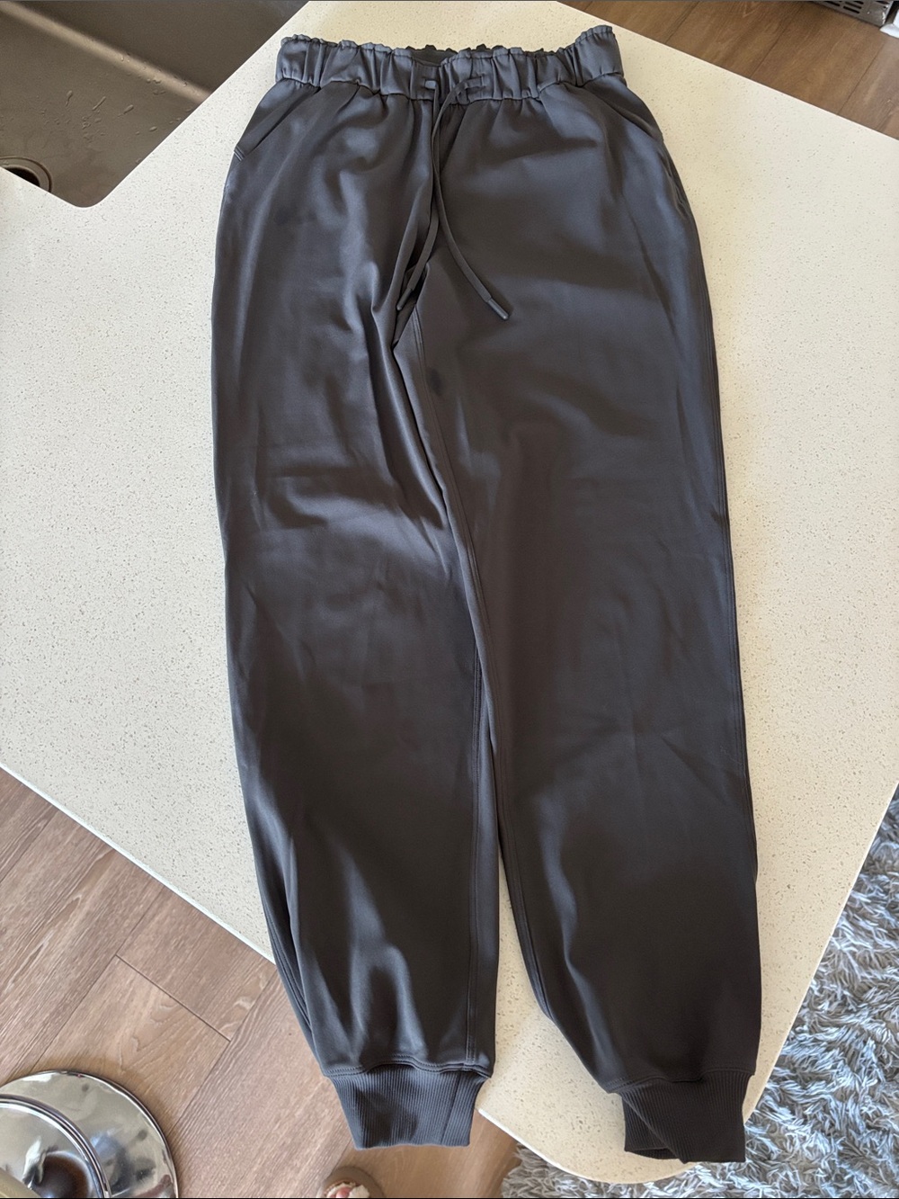 Lululemon joggers